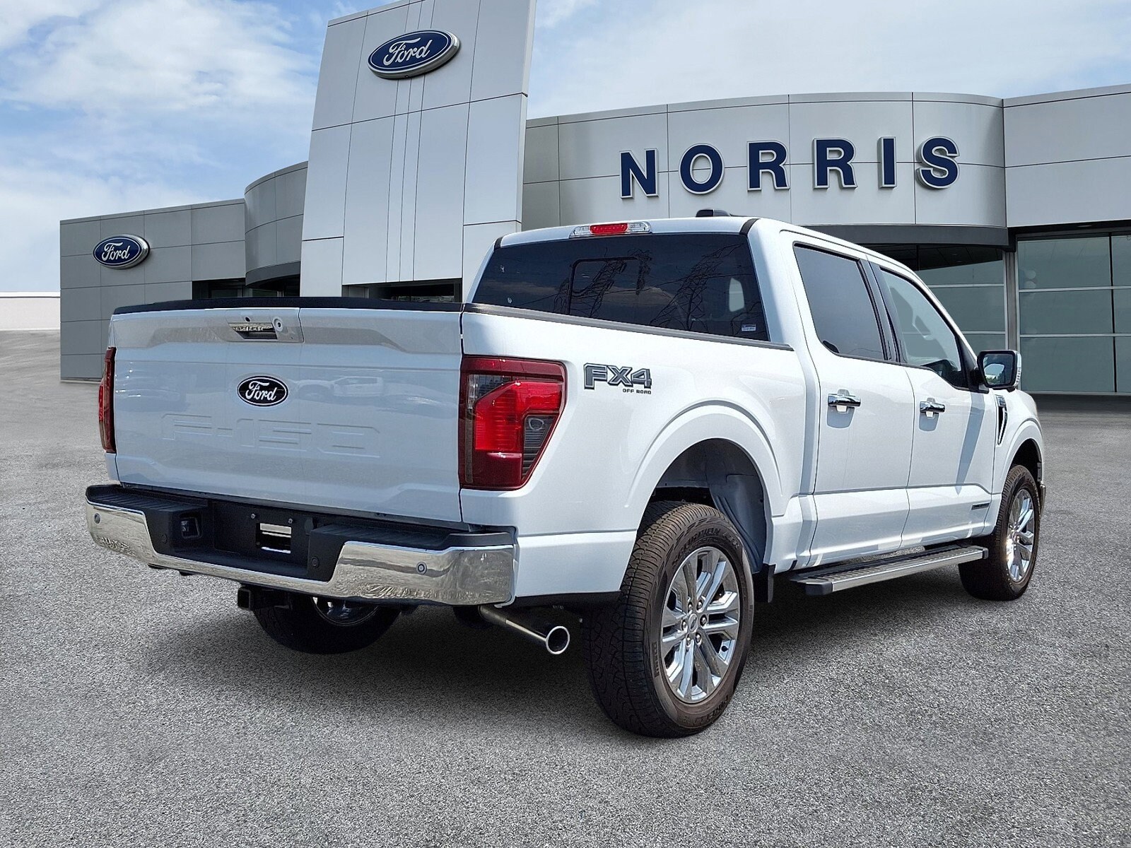 2024 Ford F-150 XLT photo 4