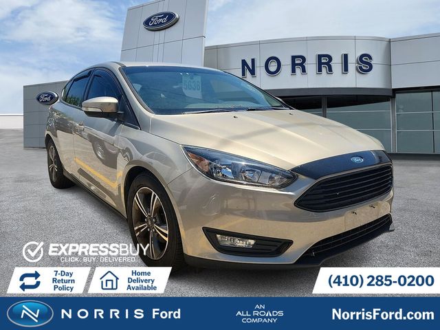 2016 Ford Focus 5 Door Hatch SE's photo