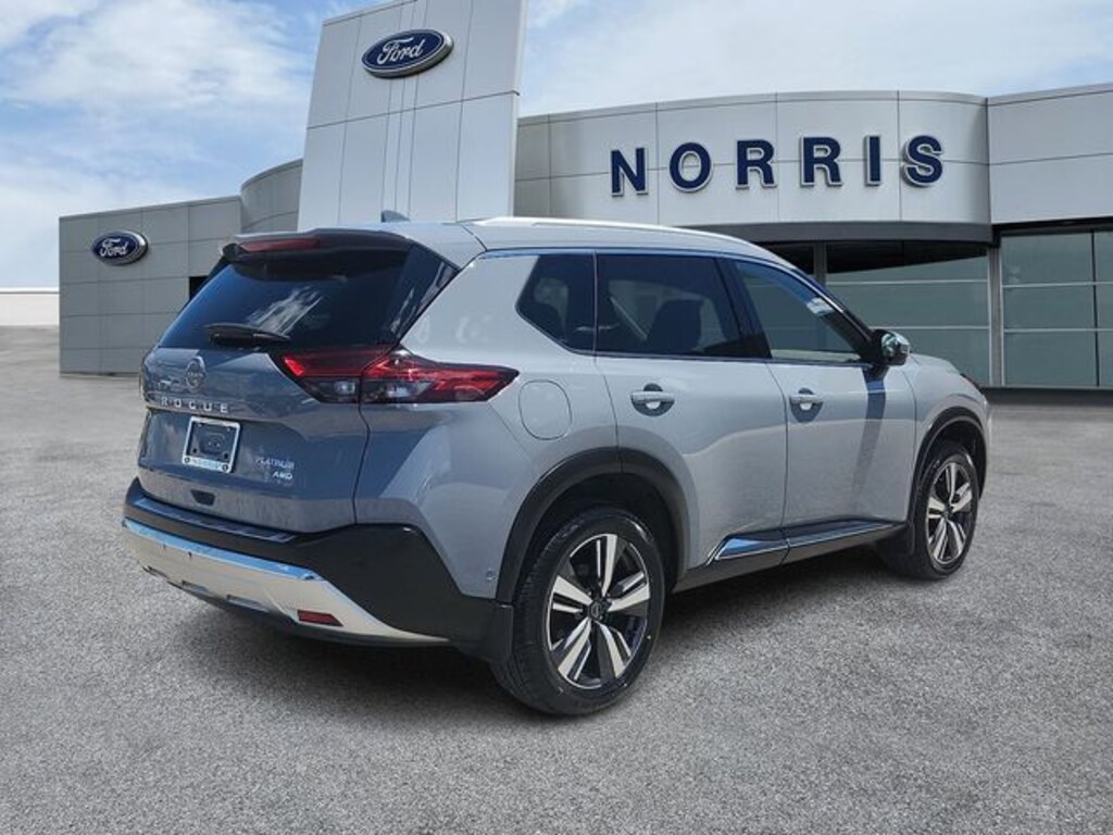 Used 2023 Nissan