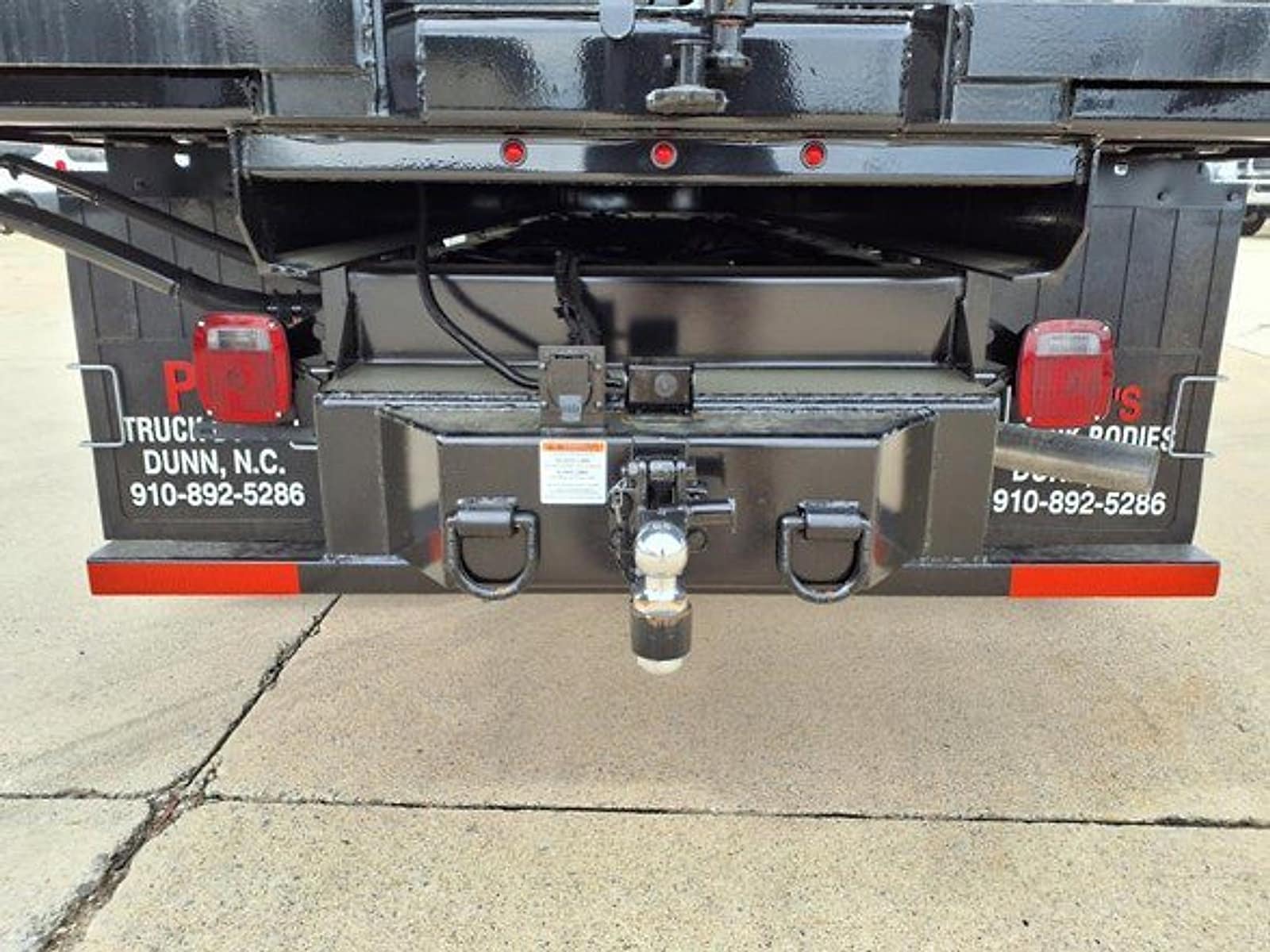 2024 Ford F-450 Super Duty Chassis Cab XL - Photo 14