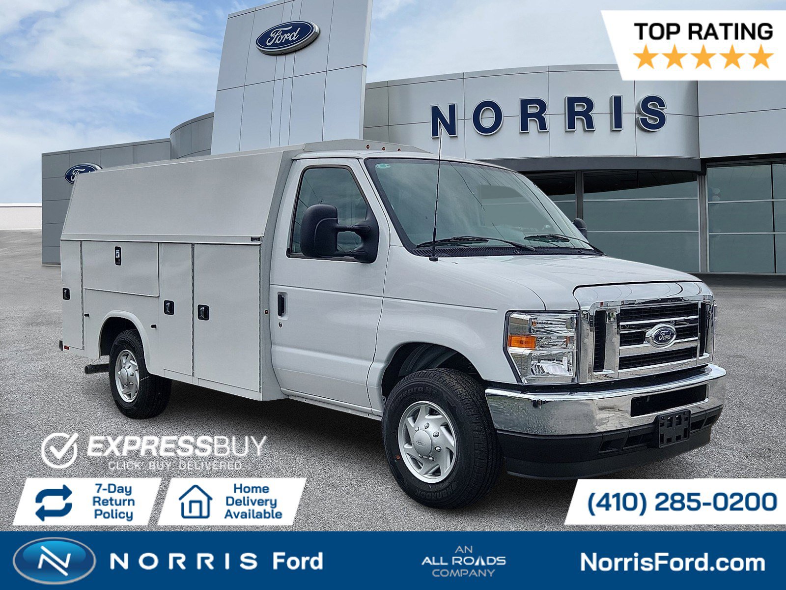 2025 Ford E-Series Base's photo