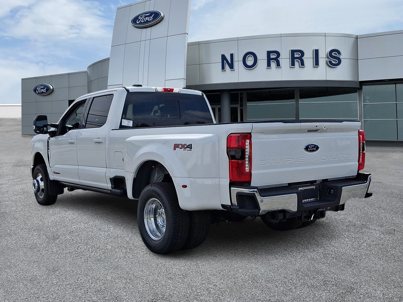 2025 Ford F-350 Super Duty Lariat - Photo 3