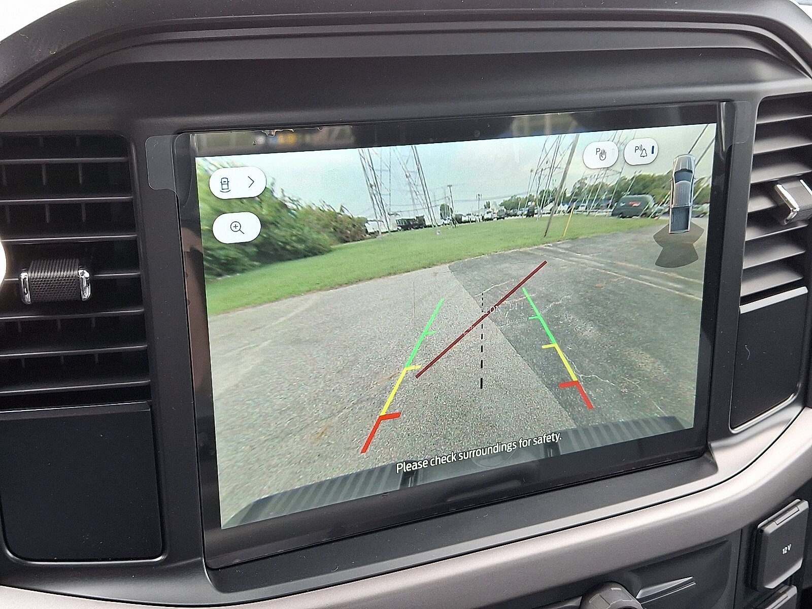 2025 Ford F-150 XL - Photo 10