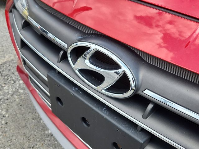 2020 Hyundai Elantra Value Edition photo 4