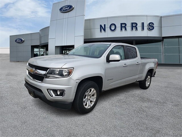 2019 Chevrolet Colorado LT photo 2