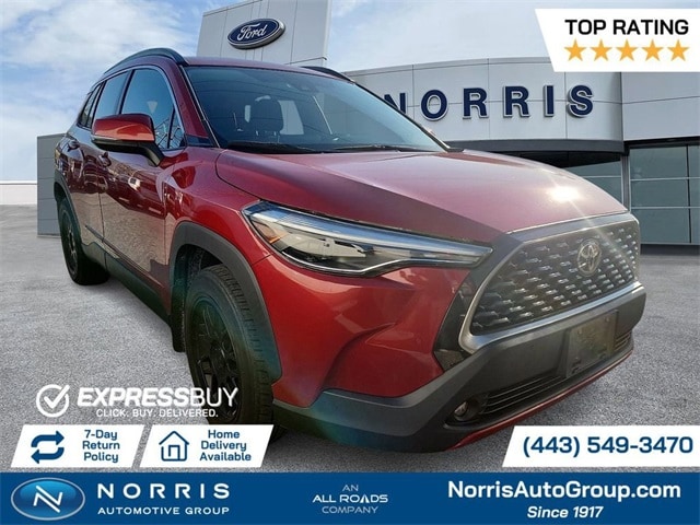 2022 Toyota Corolla Cross XLE's photo