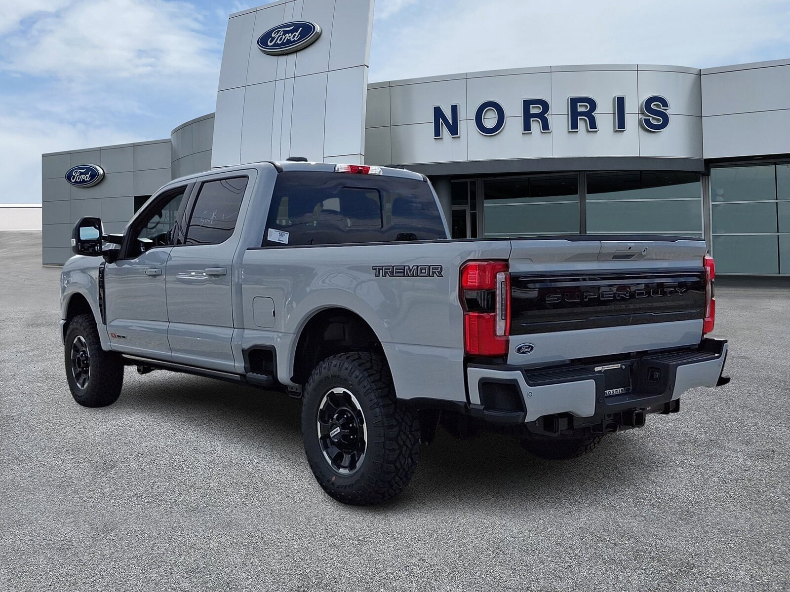2026 Ford F-250 Platinum photo 3