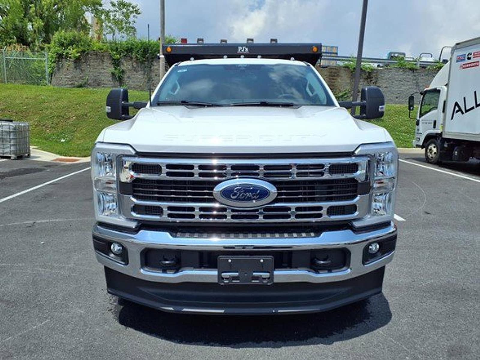 2025 Ford F-350 Super Duty Chassis Cab XL - Photo 7