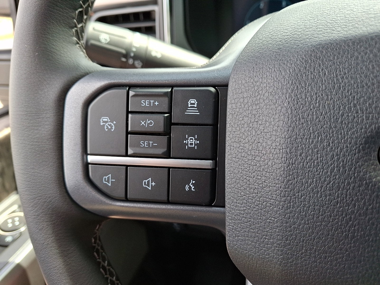2025 Ford F-350 Super Duty Lariat - Photo 15