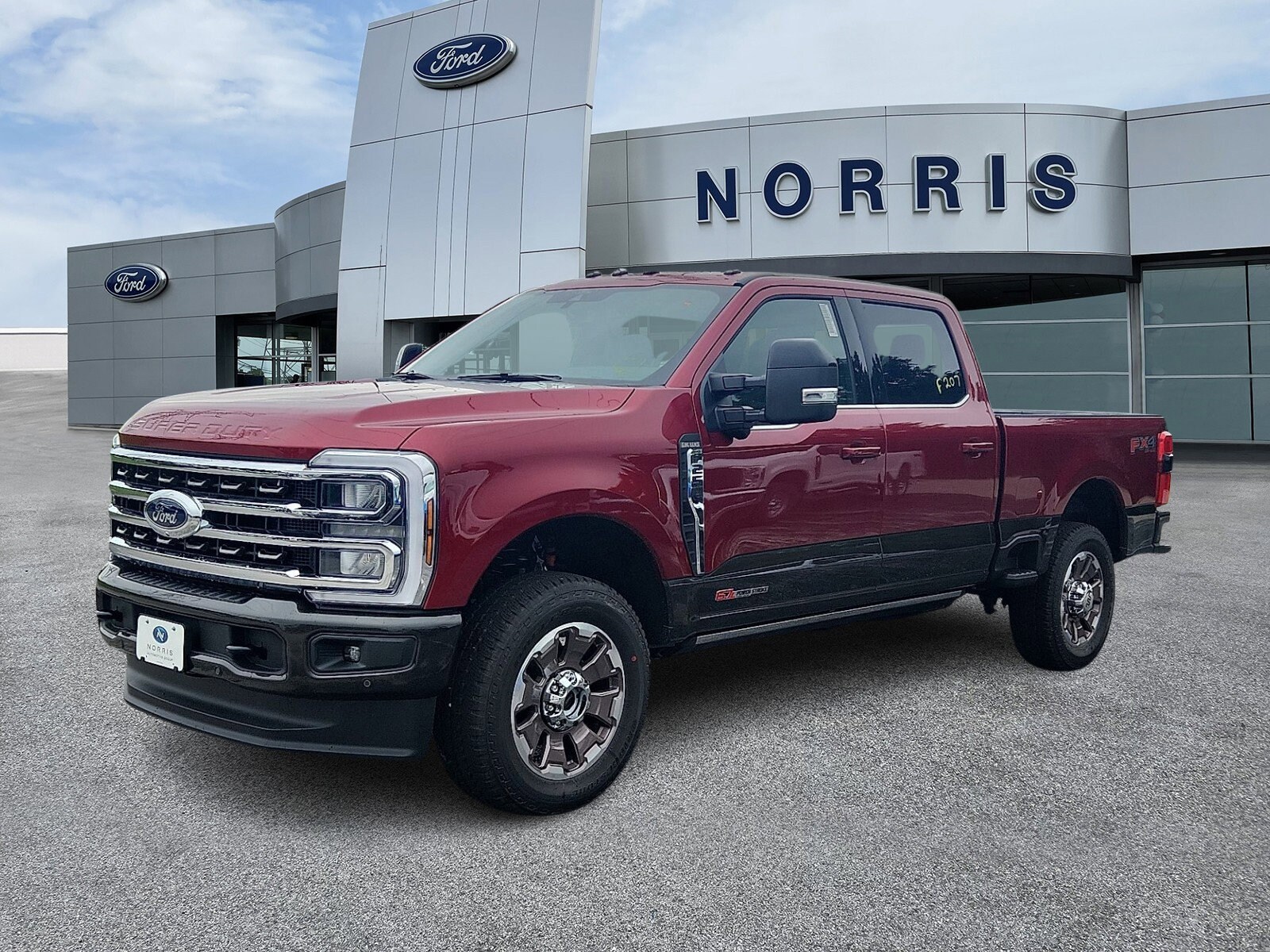 2025 Ford F-250 King Ranch photo 2