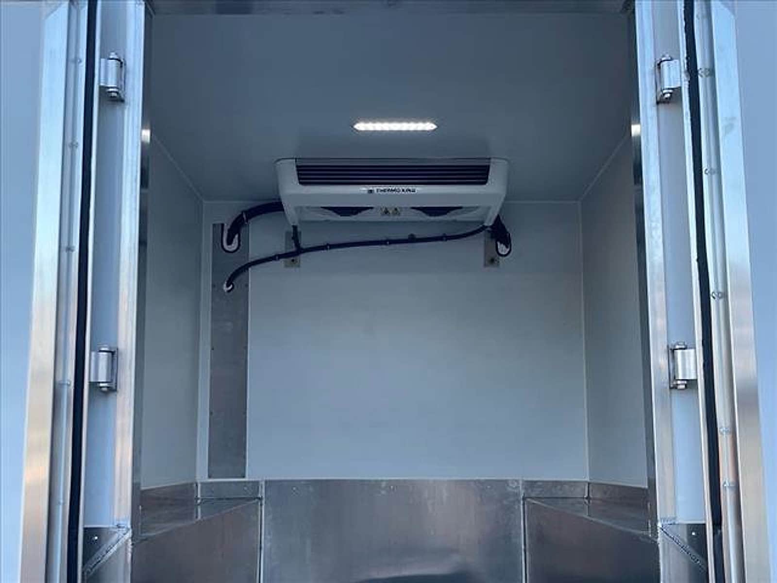 2025 Ford F-350 Super Duty XL - Photo 12