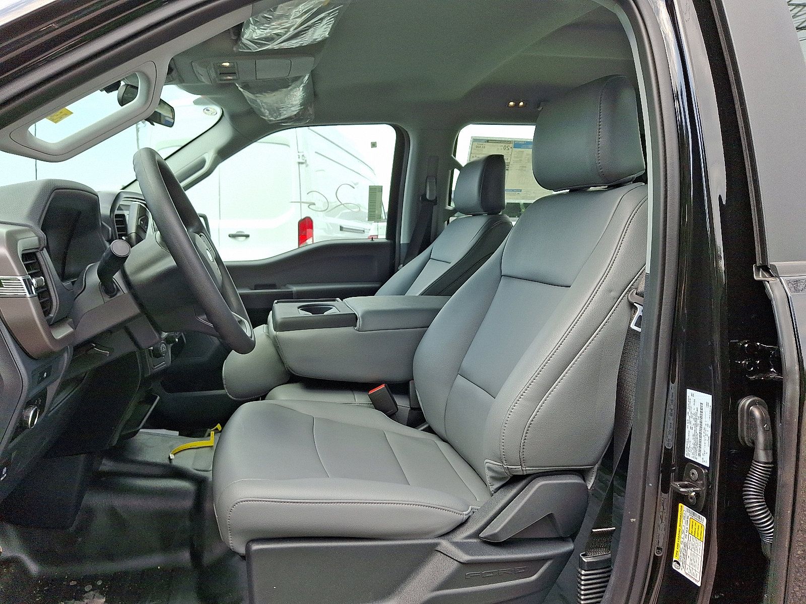 2025 Ford F-150 XL - Photo 7