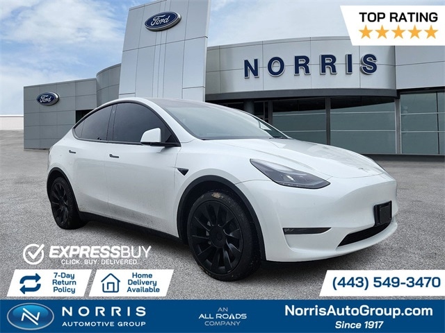 2023 Tesla Model Y Long Range's photo