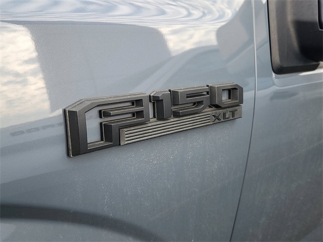 2019 Ford F-150 XLT photo 2