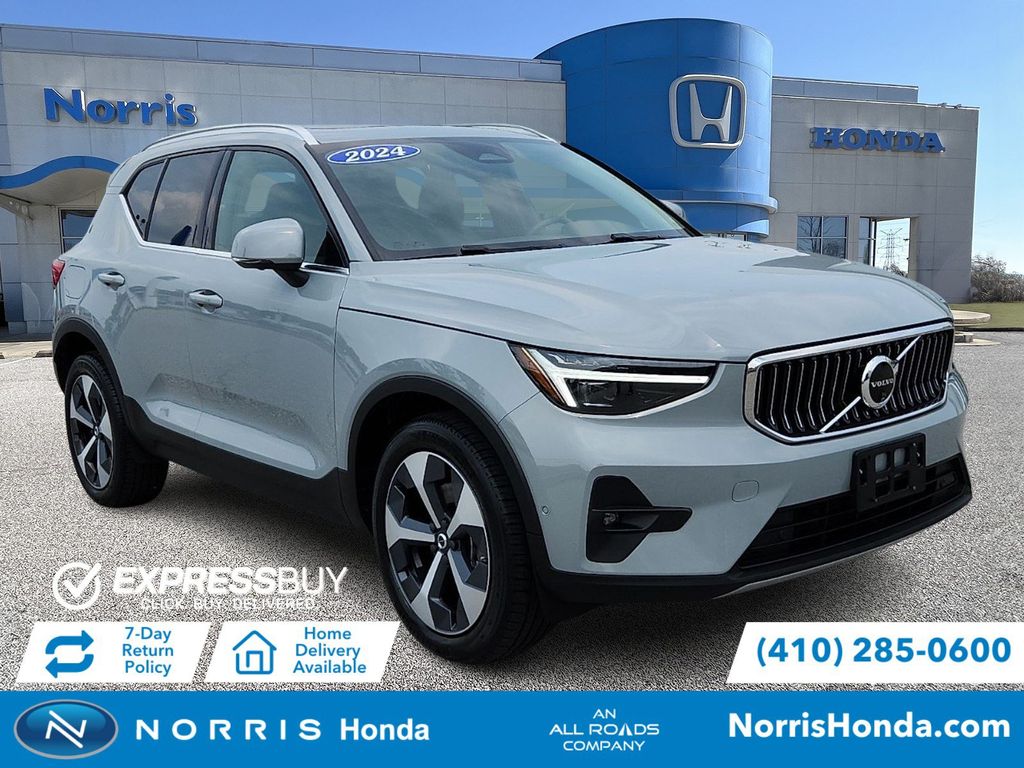 2024 Volvo XC40