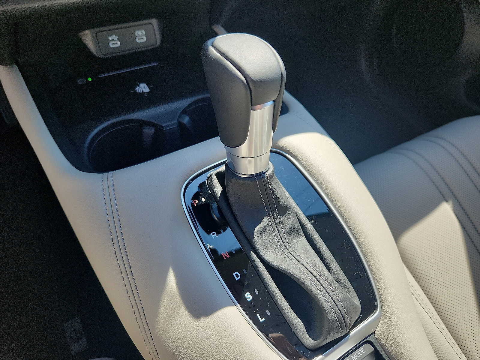 2026 Honda HR-V EX-L - Photo 11