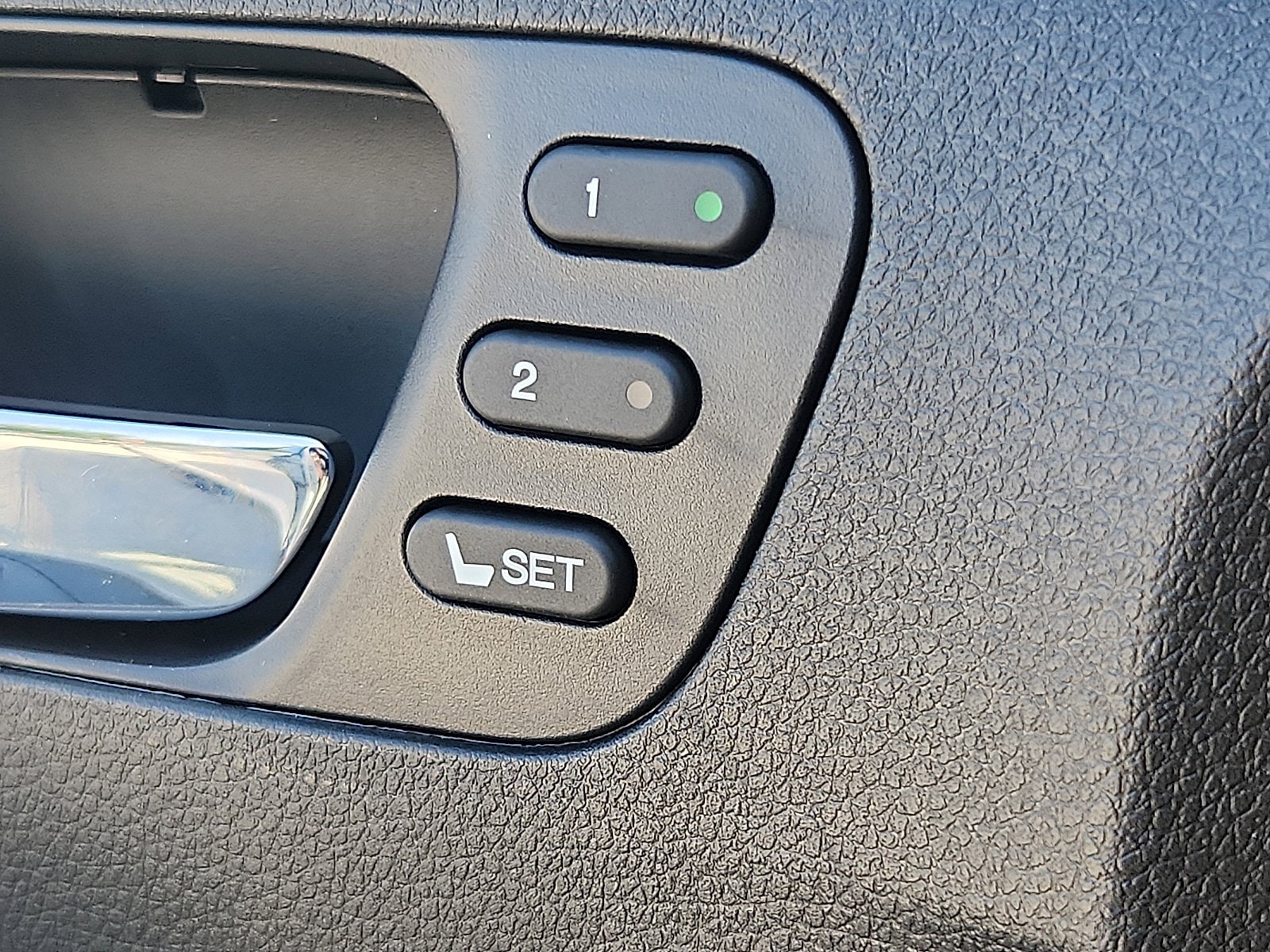 2025 Honda Ridgeline Black Edition - Photo 17