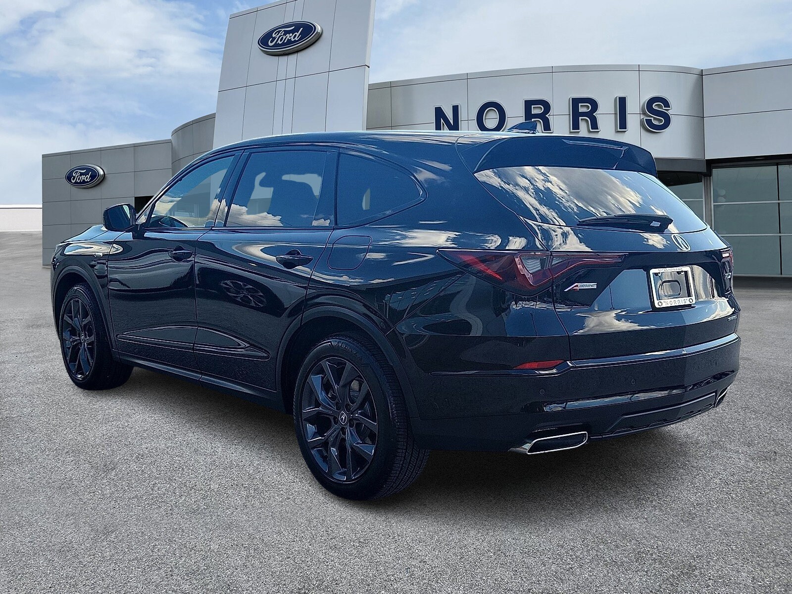 2024 Acura MDX SH-AWD A-Spec photo 3