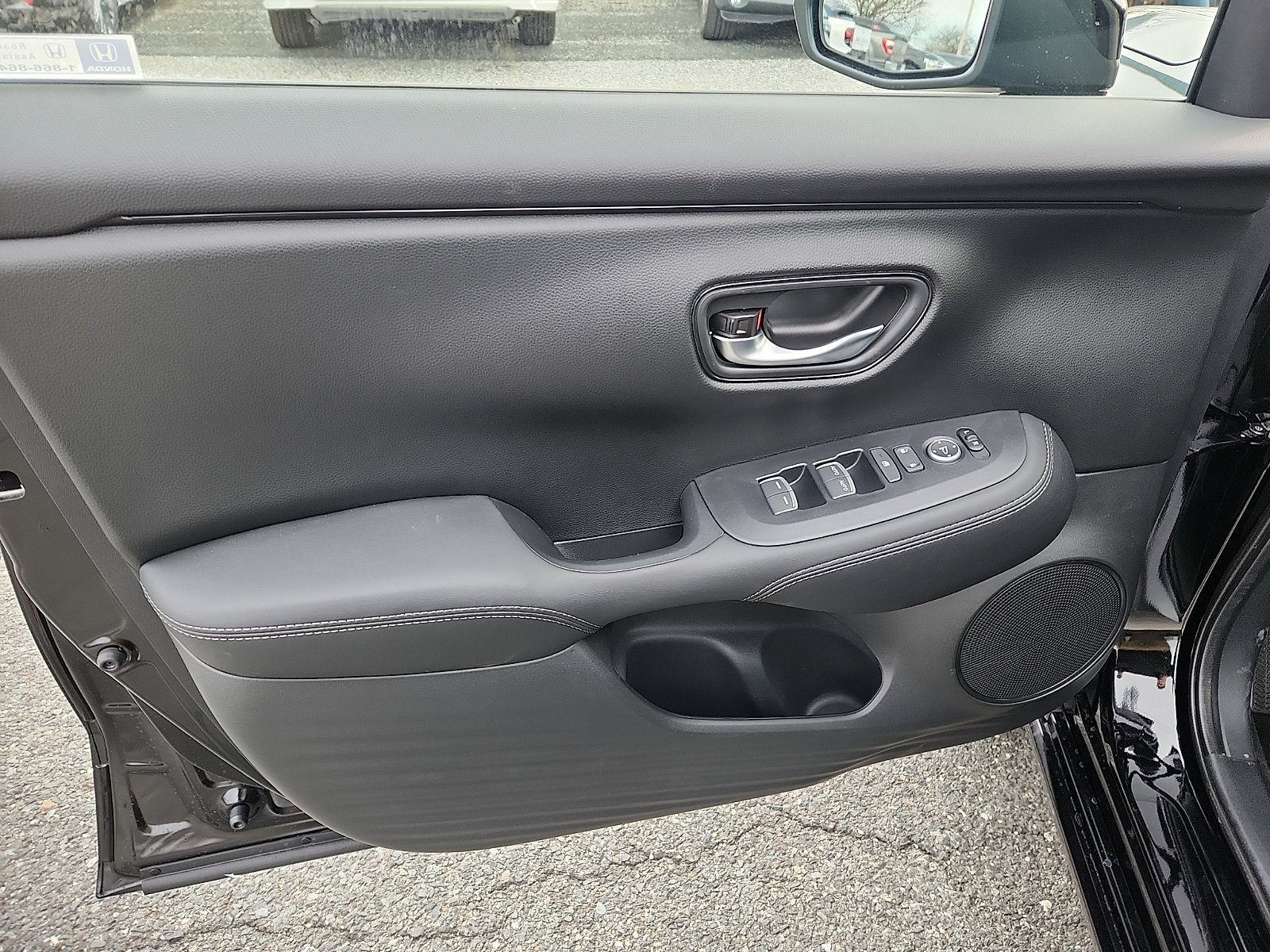 2026 Honda HR-V EX-L - Photo 8