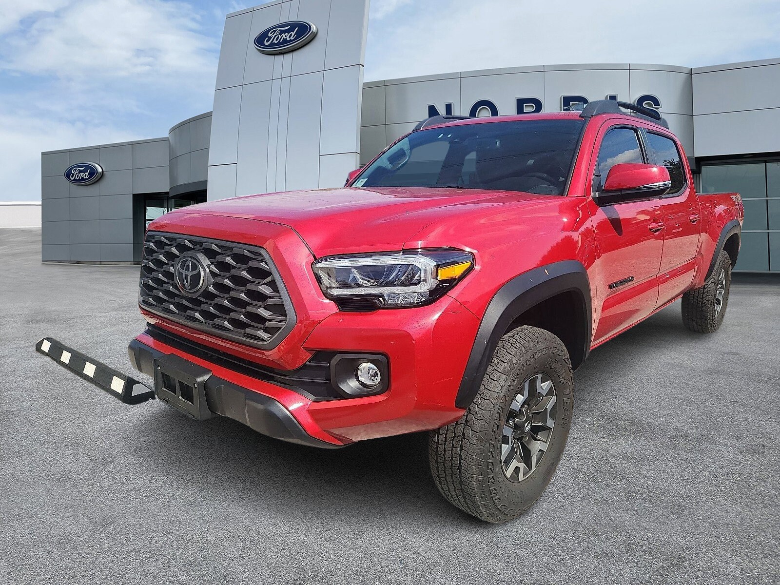 2022 Toyota Tacoma TRD Off-Road photo 3