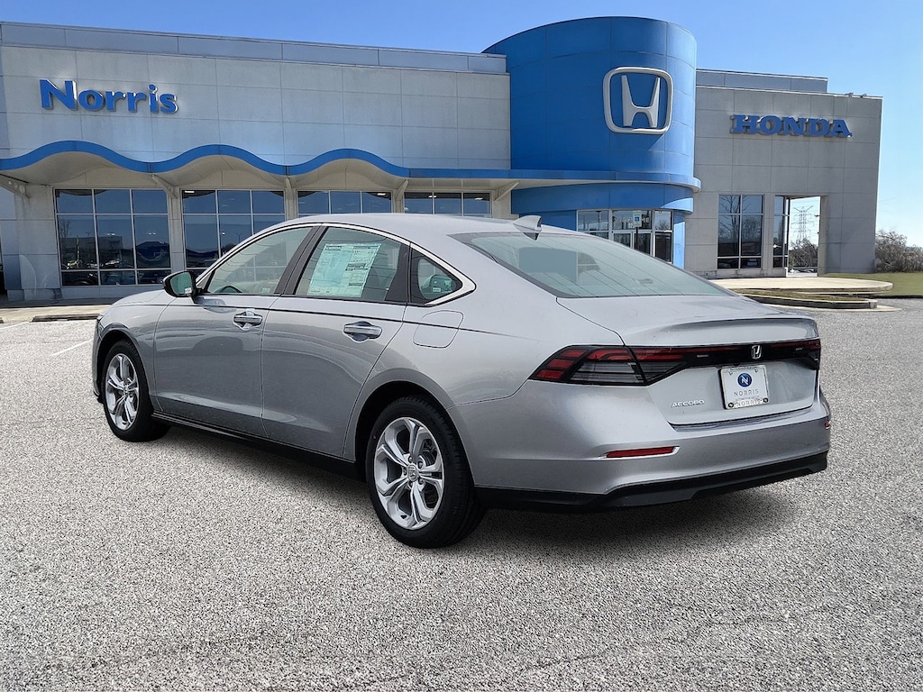 New 2025 Honda Accord LX Sedan