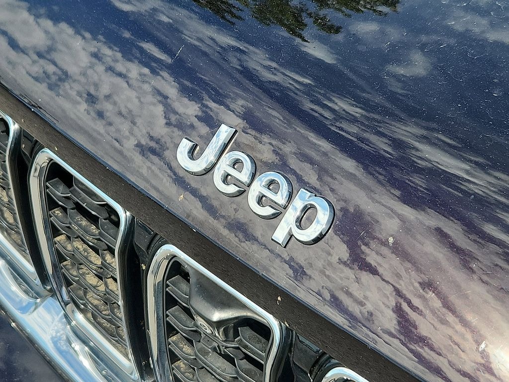 Used 2023 Jeep Grand Cherokee Limited SUV