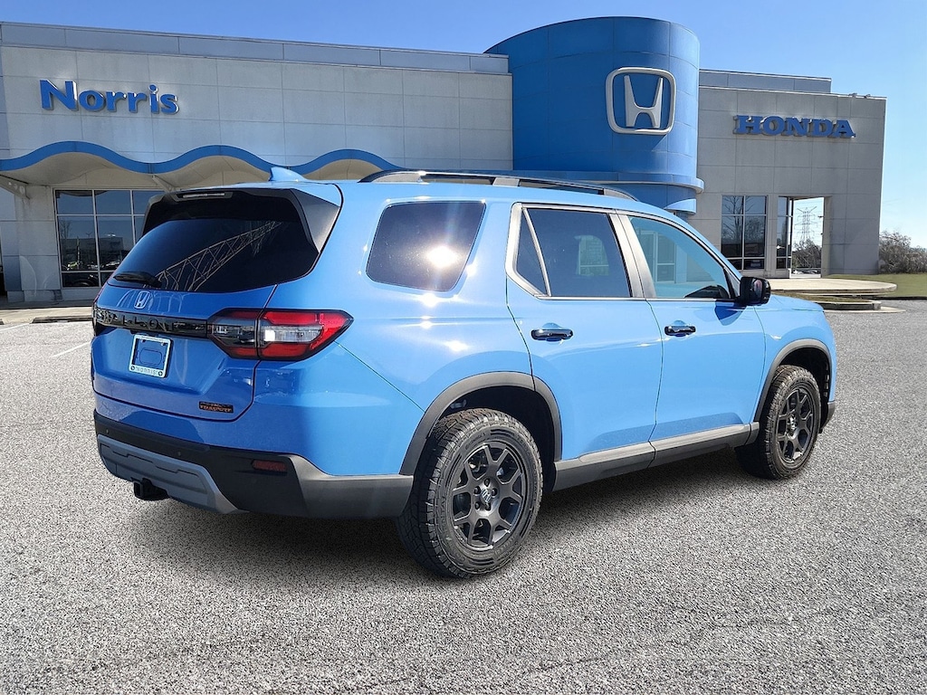 New 2025 Honda Pilot TrailSport SUV