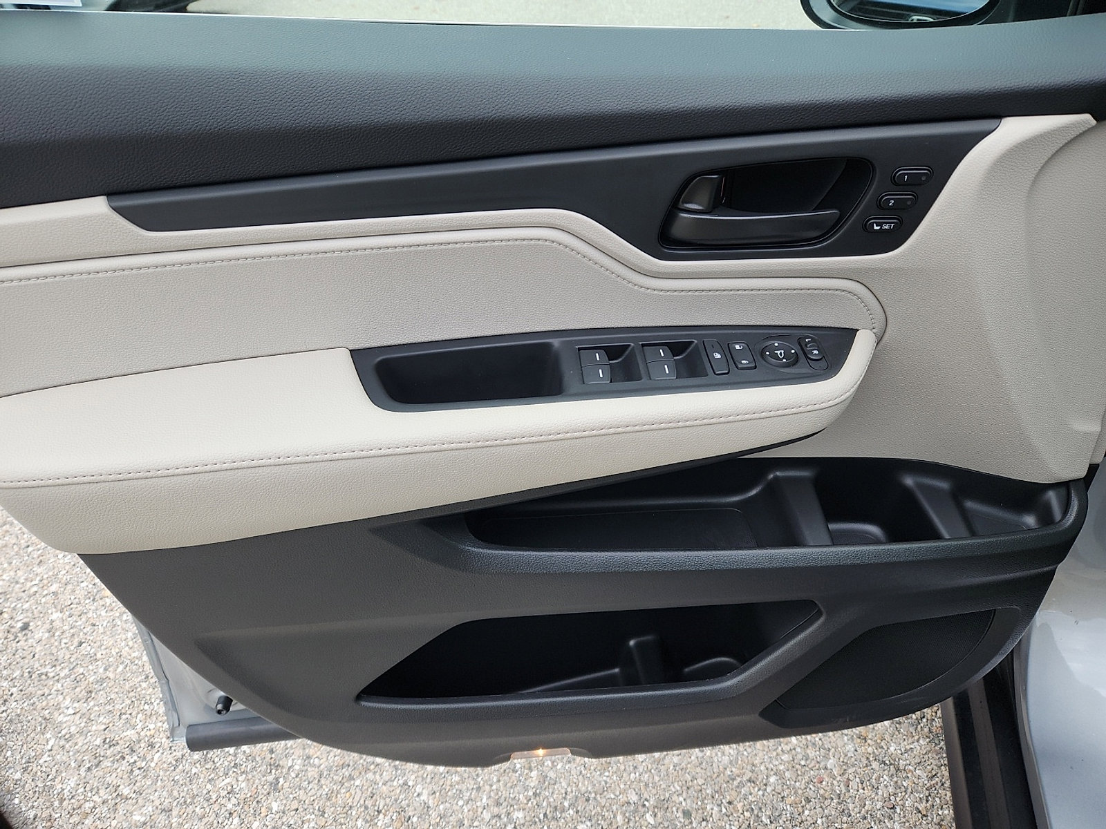 2026 Honda Odyssey EX-L - Photo 8