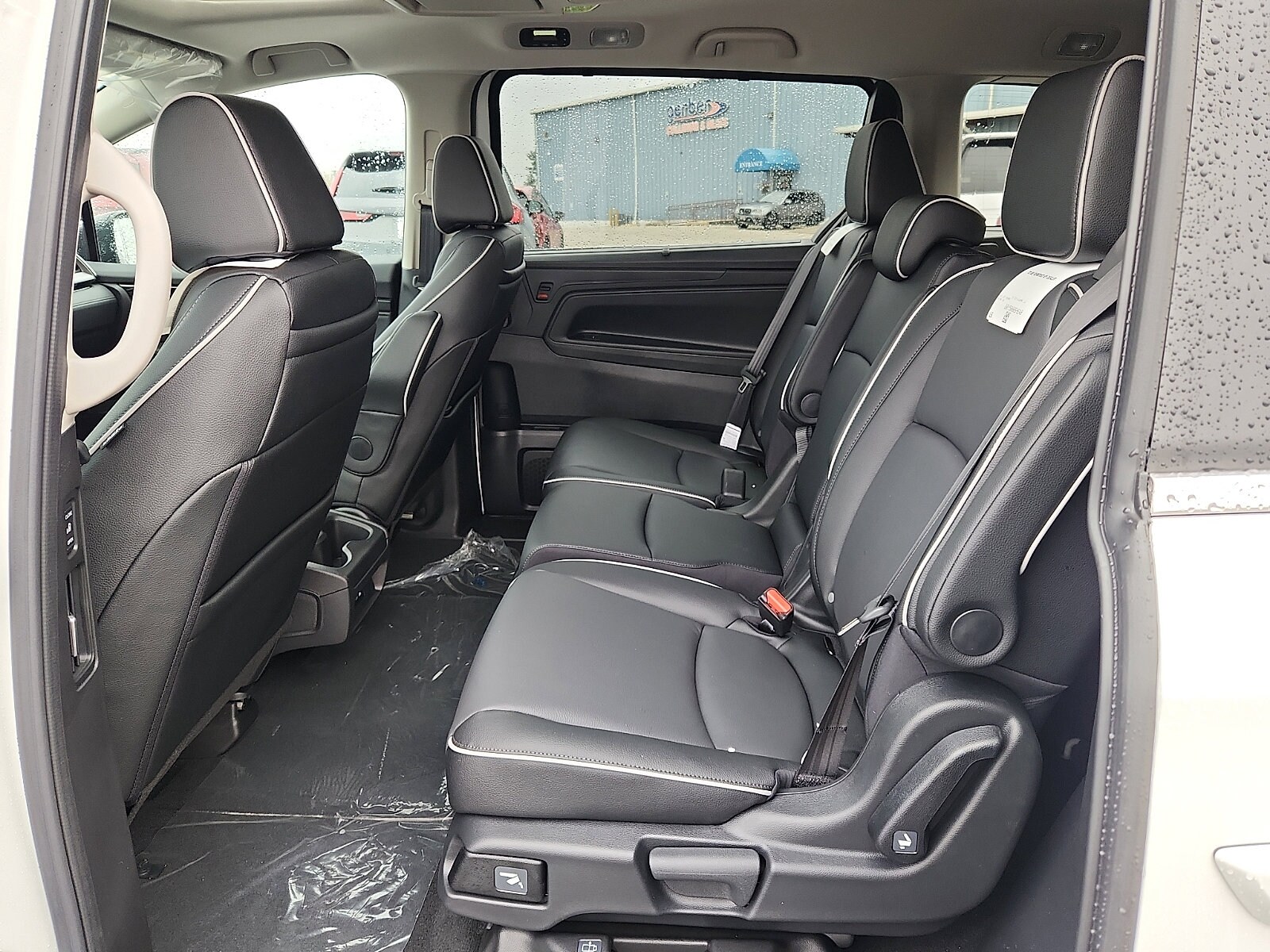 2026 Honda Odyssey Touring - Photo 6