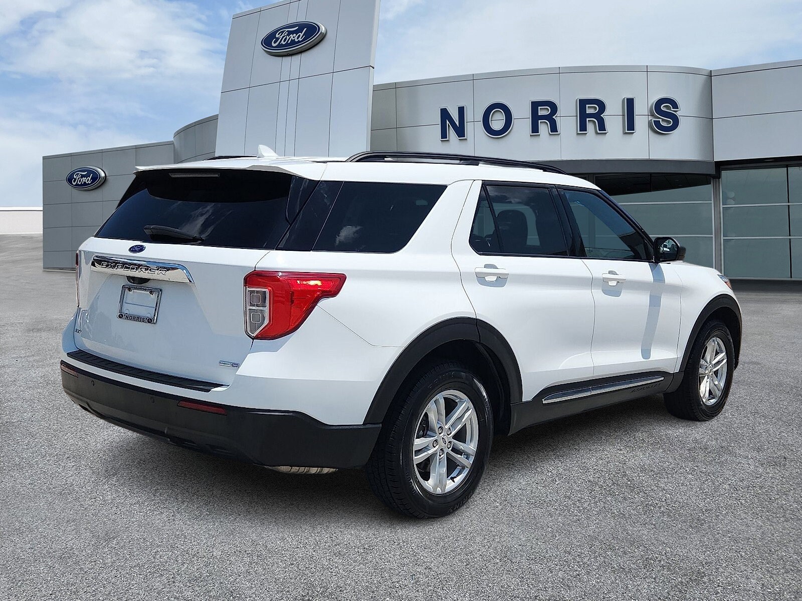 2020 Ford Explorer XLT photo 4