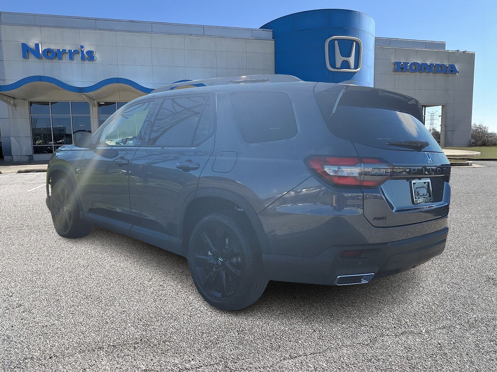 2025 Honda Pilot Black Edition photo 2