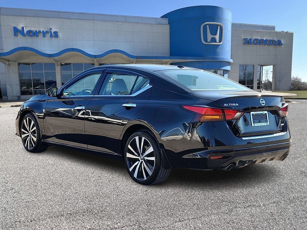 Used 2019 Nissan Altima 2.5 Platinum Sedan