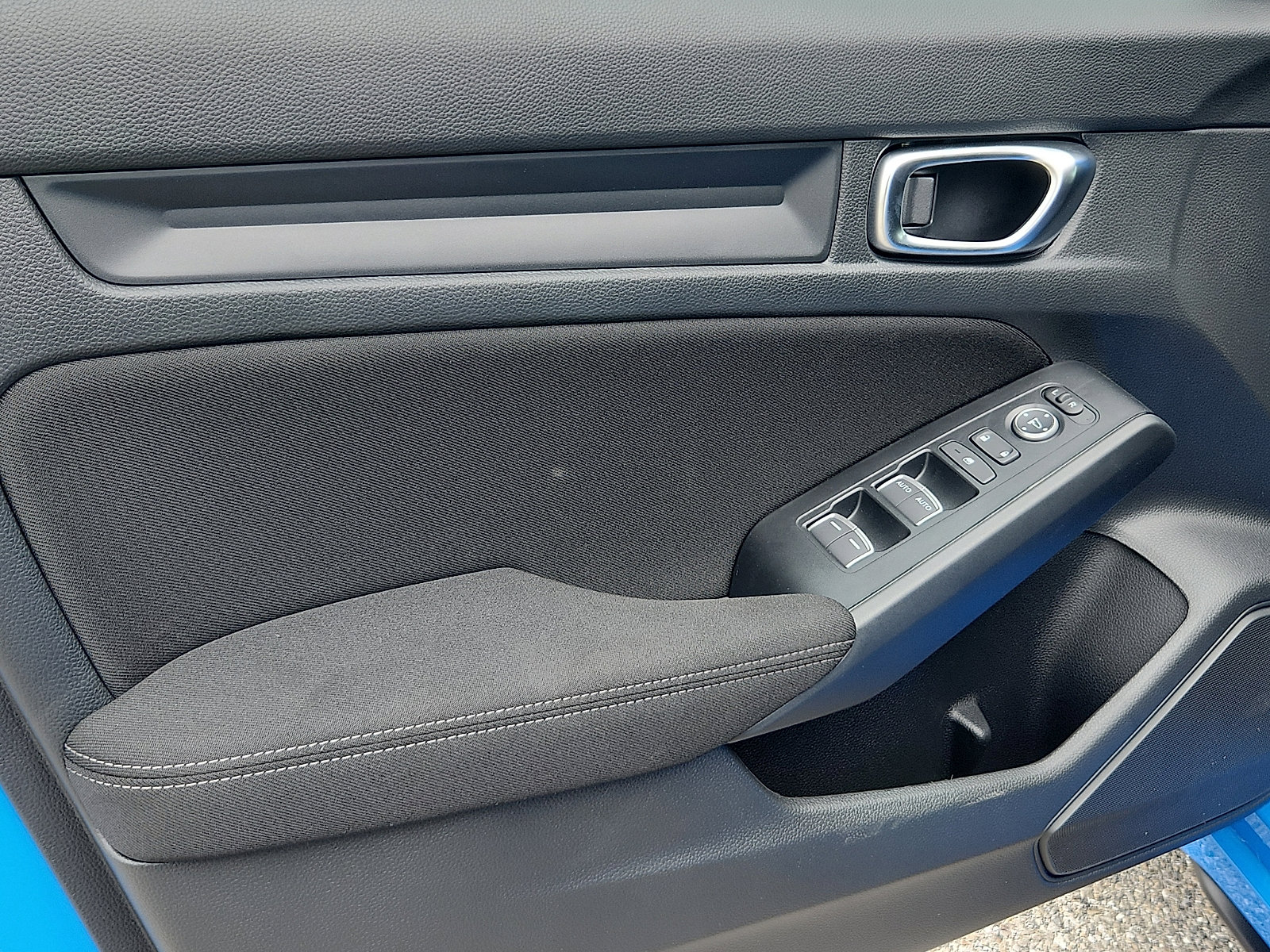 2026 Honda Civic Hatchback Sport - Photo 8