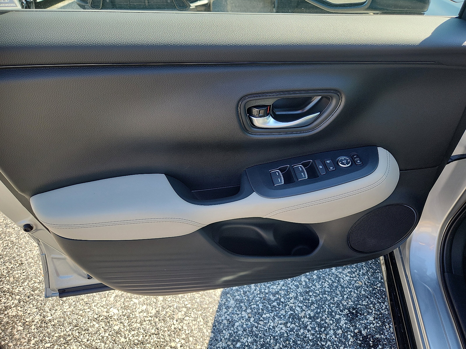 2026 Honda HR-V EX-L - Photo 8