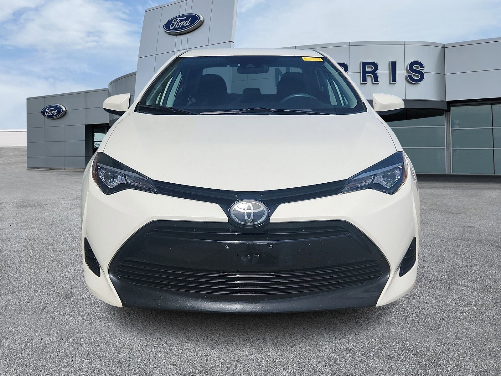 2017 Toyota Corolla L photo 2