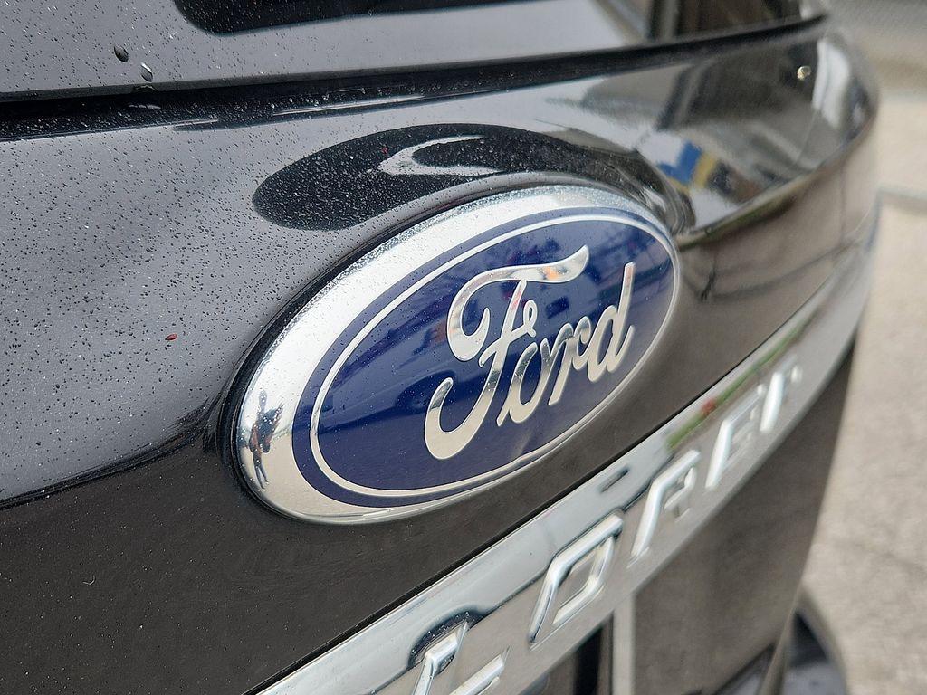2015 Ford Explorer XLT - Photo 21
