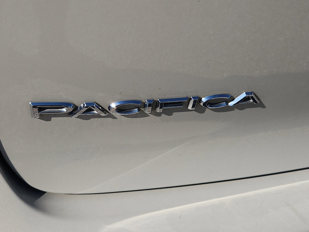 Used 2017 Chrysler Pacifica Touring-L Plus Touring-L Plus FWD