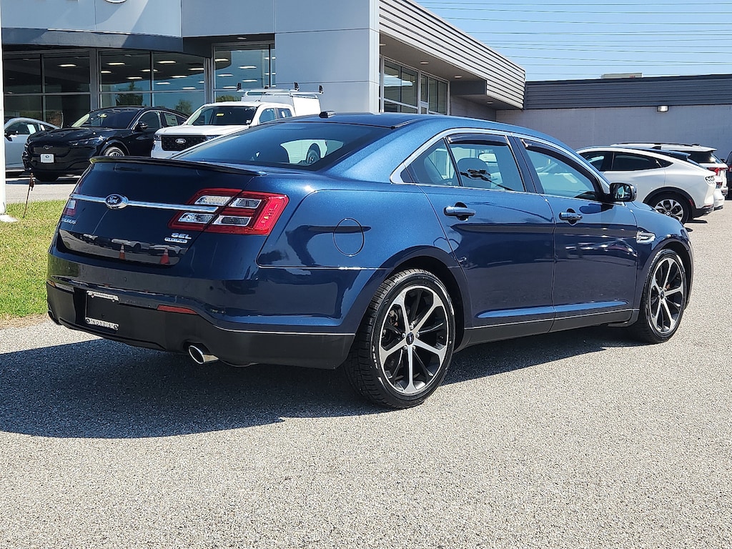 Used 2016 Ford Taurus SEL Sedan