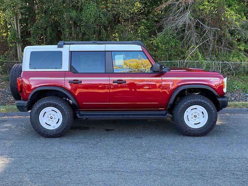 2025 Ford Bronco Heritage First Edition photo 4