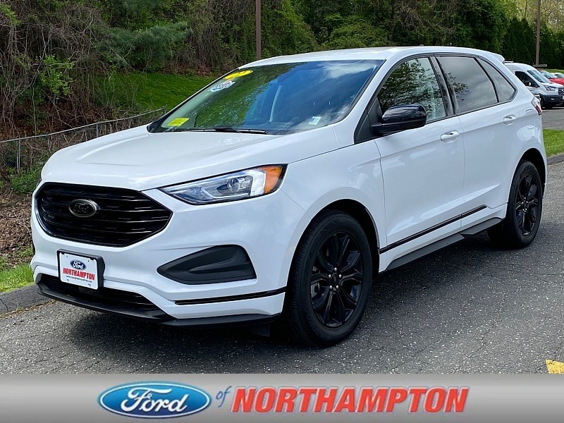 2022 Ford Edge SE