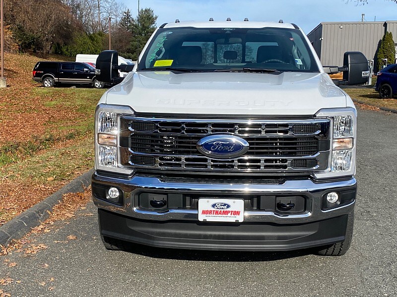 2026 Ford F-350 XL photo 2