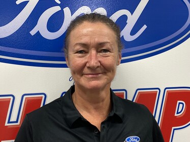 Staff member Susan O'Sullivan from ID_69e8307a892b