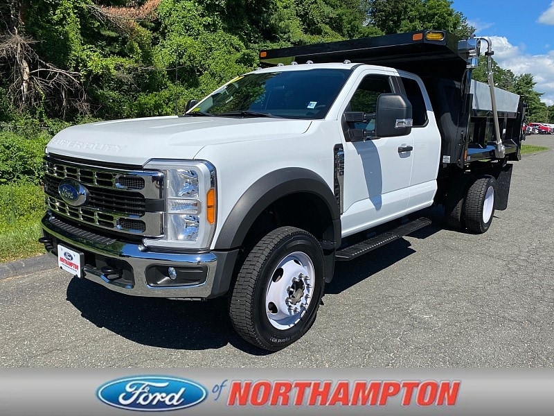 2023 Ford Super Duty F-550 CC 4WD XL