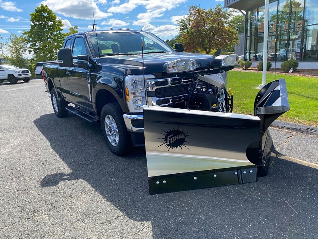 New 2027 Ford Super Duty XLT Full Size Truck