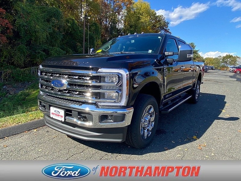 2026 Ford F-350 Super Duty Lariat's photo