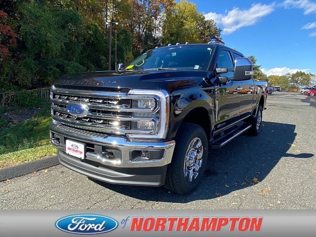 New 2026 Ford Super Duty LARIAT Full Size Truck