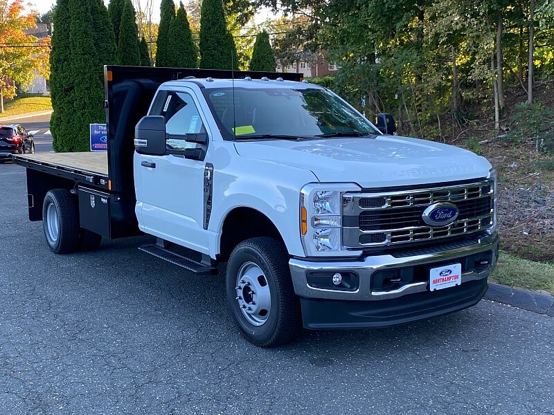 2026 Ford F-350 XL photo 3