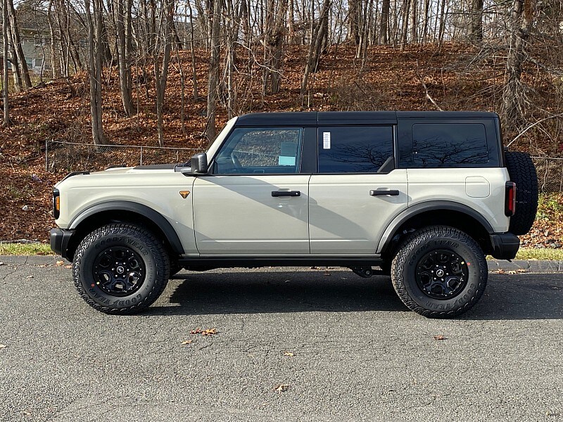 2025 Ford Bronco Badlands photo 4