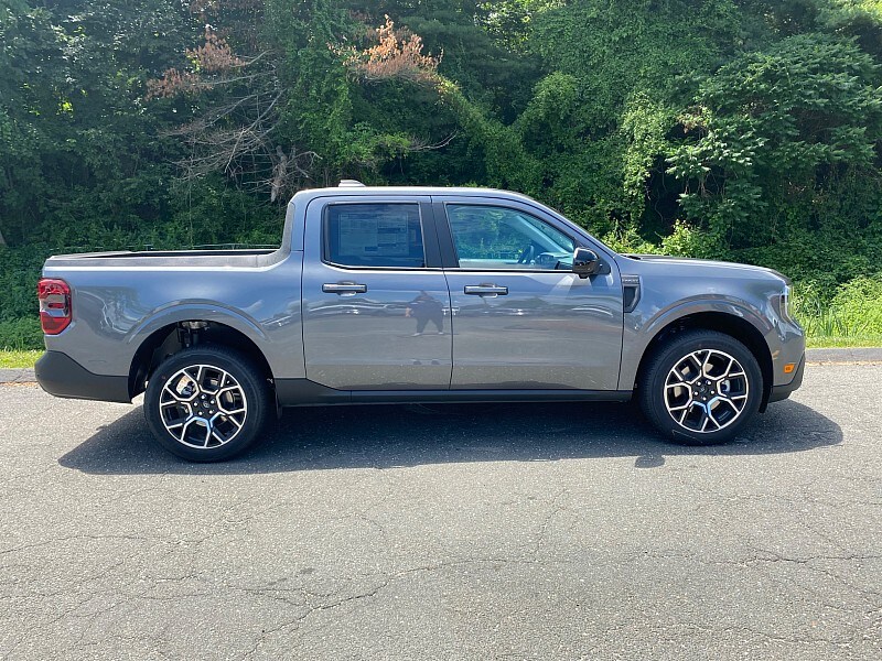 2025 Ford Maverick Lariat photo 4