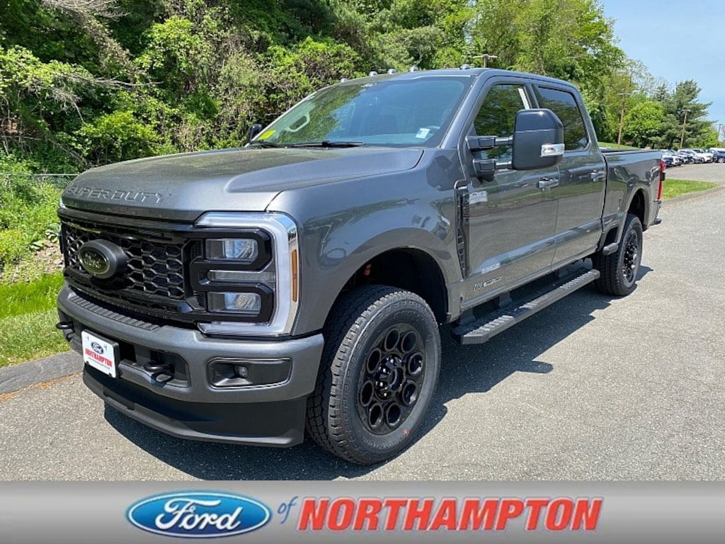 New 2026 Ford Super Duty F-350 4WD LARIAT Full Size Truck
